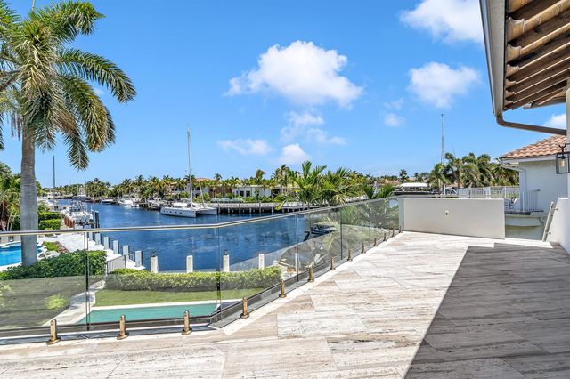 2300 NE 34th Court, Lighthouse Point, FL 33064