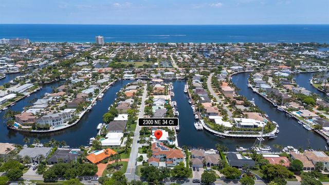 2300 NE 34th Court, Lighthouse Point, FL 33064