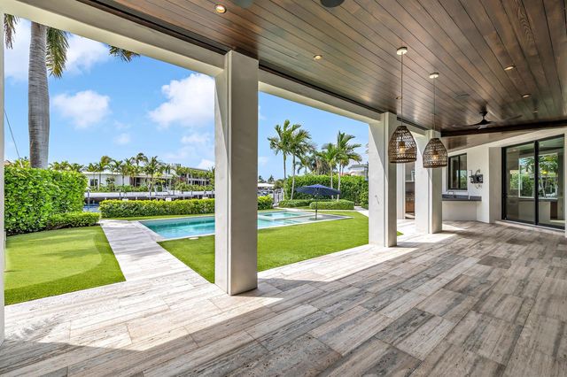 2300 NE 34th Court, Lighthouse Point, FL 33064