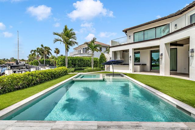 2300 NE 34th Court, Lighthouse Point, FL 33064