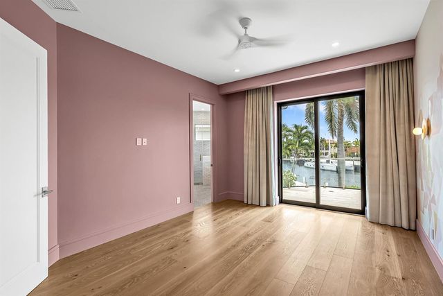 2300 NE 34th Court, Lighthouse Point, FL 33064