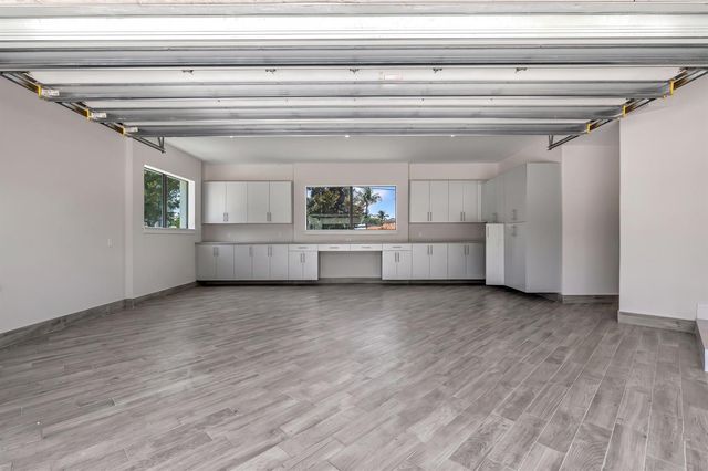 2300 NE 34th Court, Lighthouse Point, FL 33064
