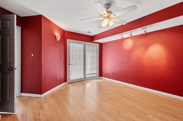 126 Bluegrass Drive, Schererville, IN 46375