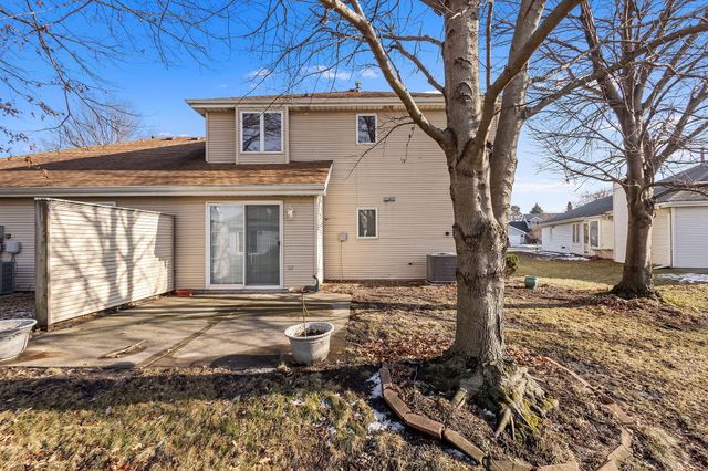 126 Bluegrass Drive, Schererville, IN 46375