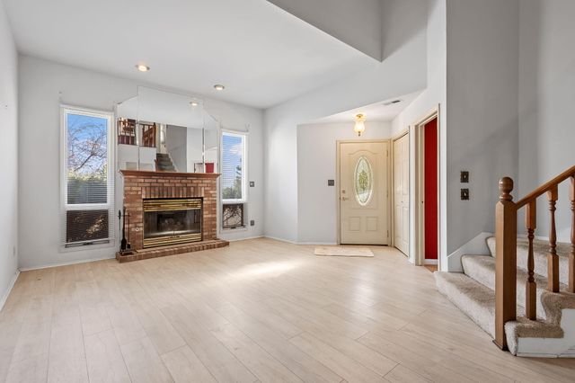 126 Bluegrass Drive, Schererville, IN 46375