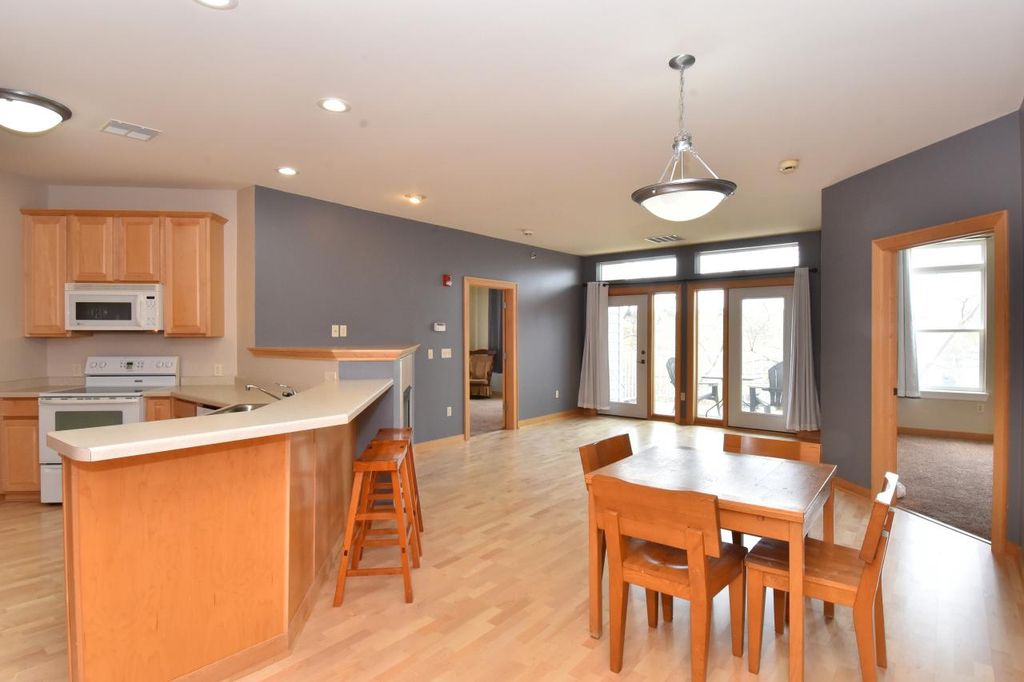110 S Wisconsin STREET #2E, Port Washington, WI 53074
