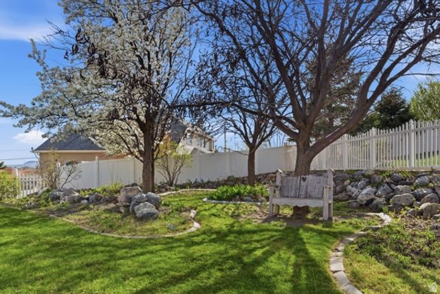 1035 N VALLEY DR, Tremonton, UT 84337