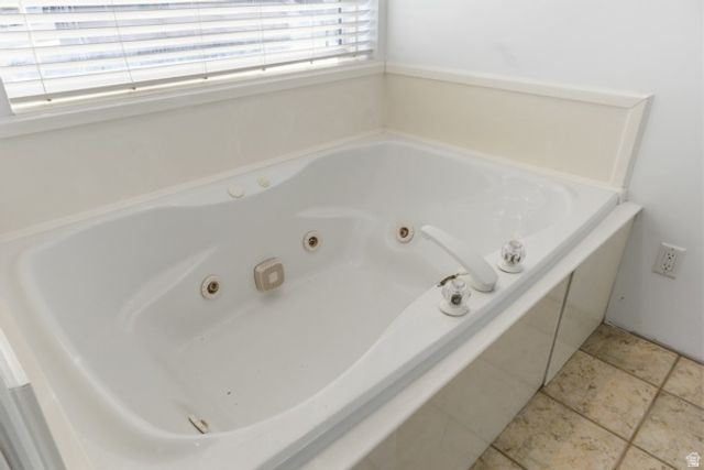 1035 N VALLEY DR, Tremonton, UT 84337