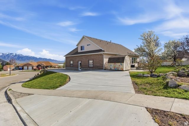 1035 N VALLEY DR, Tremonton, UT 84337