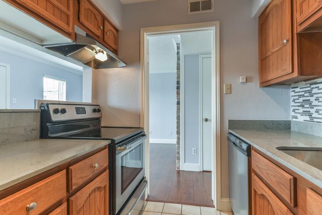 6402 Del Monte Drive 45, Houston, TX 77057