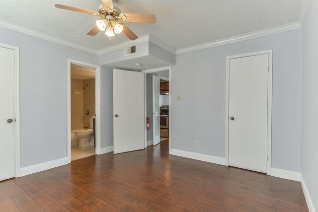 6402 Del Monte Drive 45, Houston, TX 77057