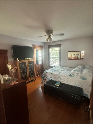 455 child Street 3, Bristol, RI 02885