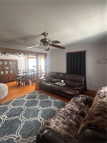 455 child Street 3, Bristol, RI 02885