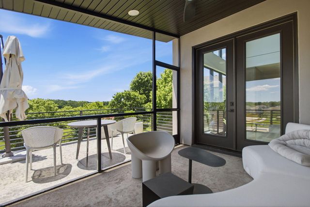 4407 SILVER VALLEY DR, Columbia, MO 65203