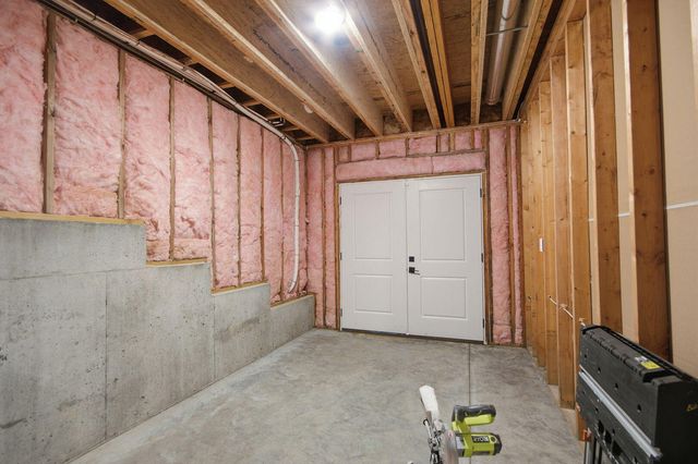 4407 SILVER VALLEY DR, Columbia, MO 65203