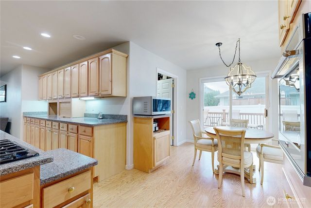 956 SE Garrison Drive, College Place, WA 99324