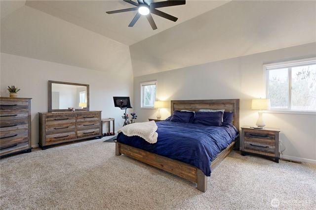 956 SE Garrison Drive, College Place, WA 99324