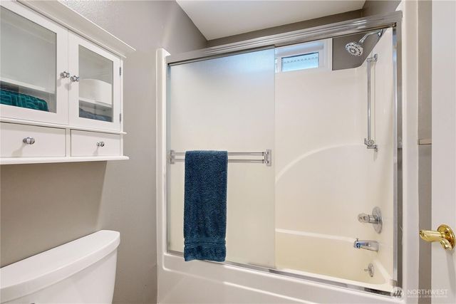 956 SE Garrison Drive, College Place, WA 99324