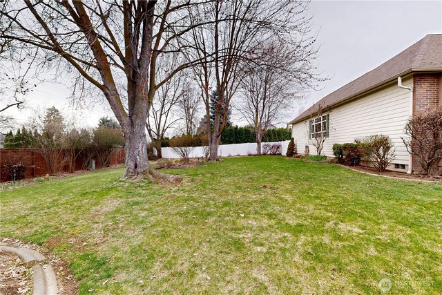 956 SE Garrison Drive, College Place, WA 99324