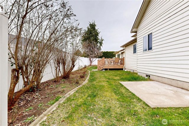 956 SE Garrison Drive, College Place, WA 99324