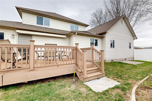 956 SE Garrison Drive, College Place, WA 99324