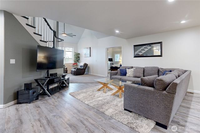 956 SE Garrison Drive, College Place, WA 99324