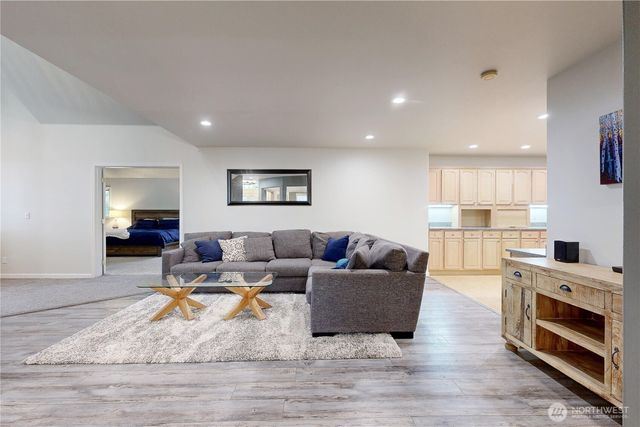 956 SE Garrison Drive, College Place, WA 99324