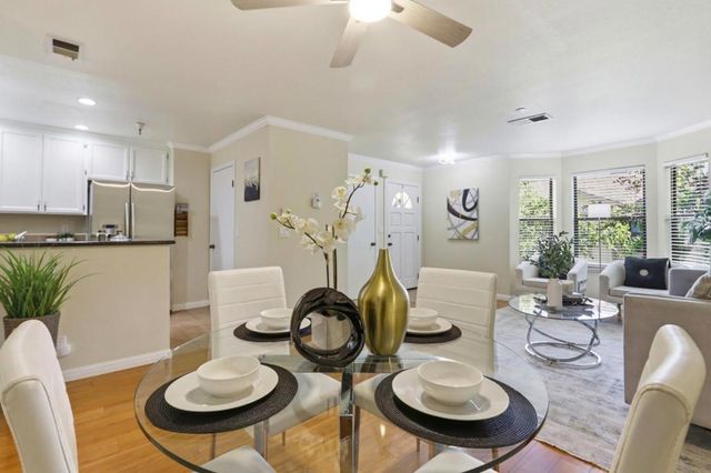 979 La Mesa Terrace Apt D, Sunnyvale, CA 94086