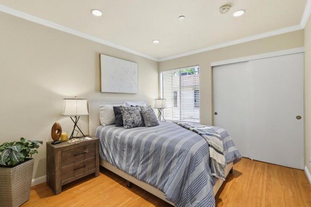 979 La Mesa Terrace Apt D, Sunnyvale, CA 94086