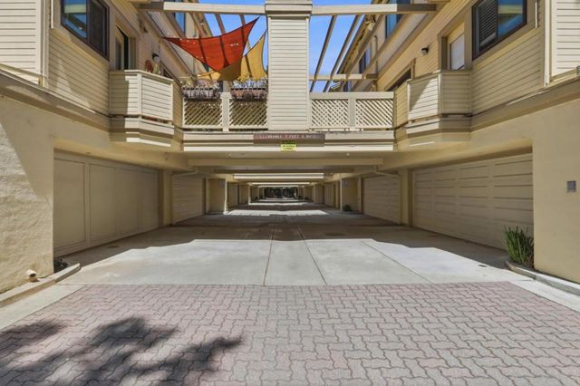 979 La Mesa Terrace Apt D, Sunnyvale, CA 94086