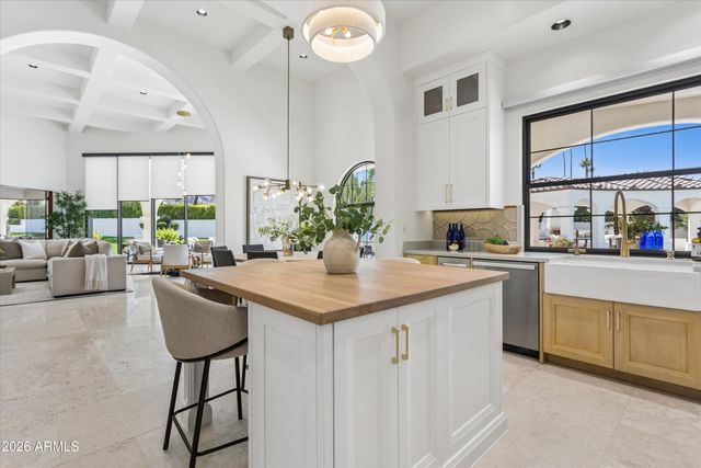 6001 E NAUMANN Drive, Paradise Valley, AZ 85253
