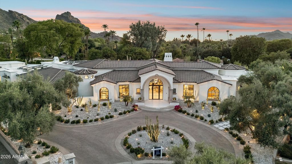 6001 E NAUMANN Drive, Paradise Valley, AZ 85253 — photo 2