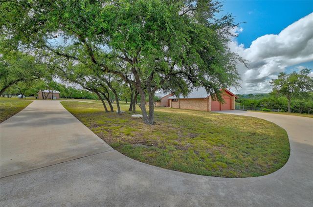 300 Sycamore Valley RD, Dripping Springs, TX 78620