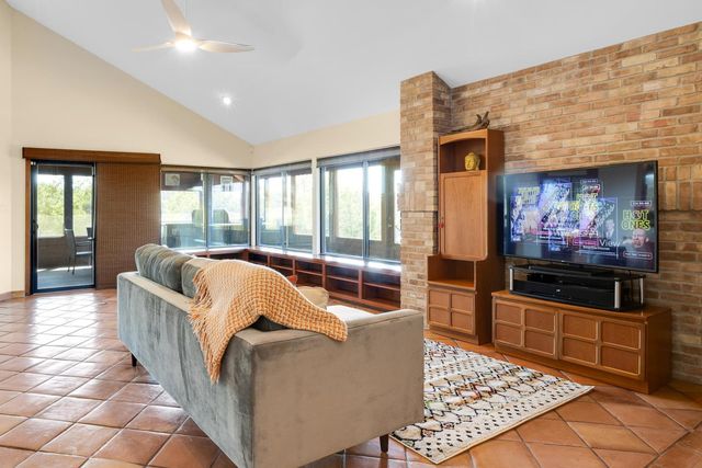 300 Sycamore Valley RD, Dripping Springs, TX 78620