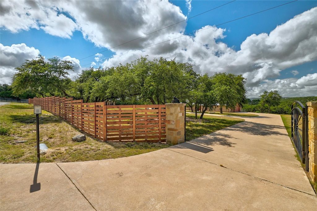 300 Sycamore Valley RD, Dripping Springs, TX 78620