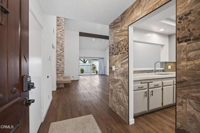 449 Reed Way, Port Hueneme, CA 93041