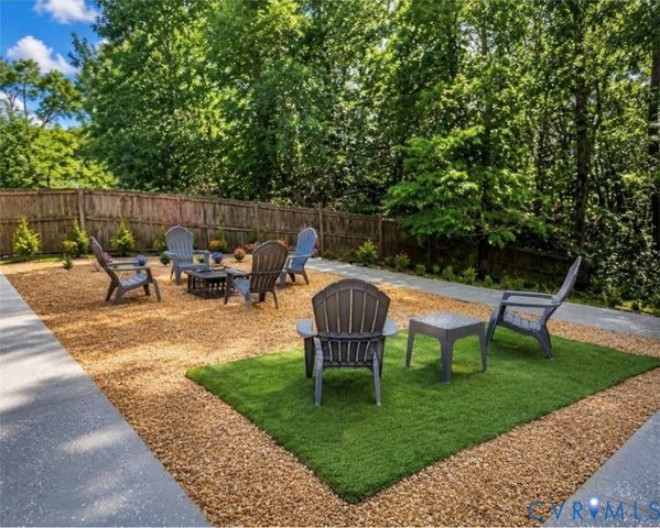 2832 Brierwood Rd, Petersburg, VA 23805
