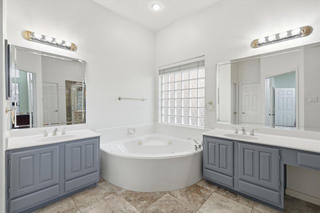 2904 Waterford Drive, Irving, TX 75063