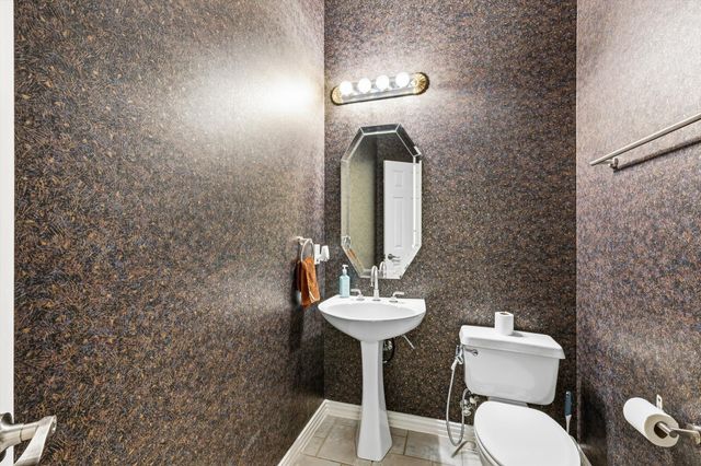 2904 Waterford Drive, Irving, TX 75063