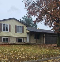 29730 Mackenzie Circle E, Warren, MI 48092