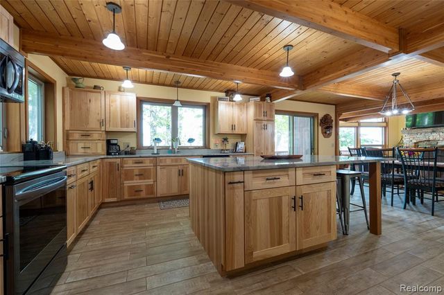 2300 Bliss Lane, National City, MI 48748