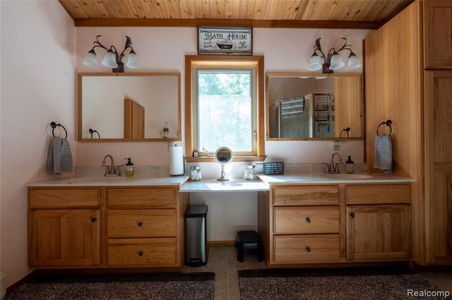 2300 Bliss Lane, National City, MI 48748