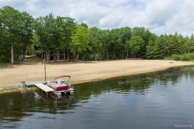 2300 Bliss Lane, National City, MI 48748