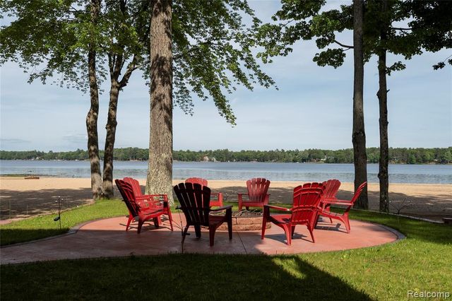 2300 Bliss Lane, National City, MI 48748