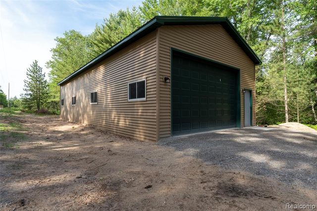 2300 Bliss Lane, National City, MI 48748