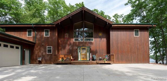 2300 Bliss Lane, National City, MI 48748