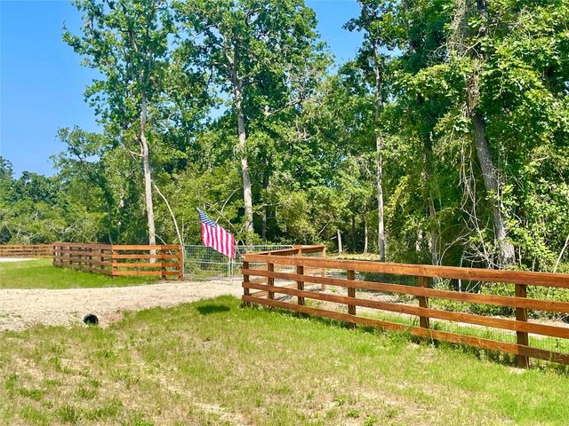 9211 Stetson Drive, Normangee, TX 77871