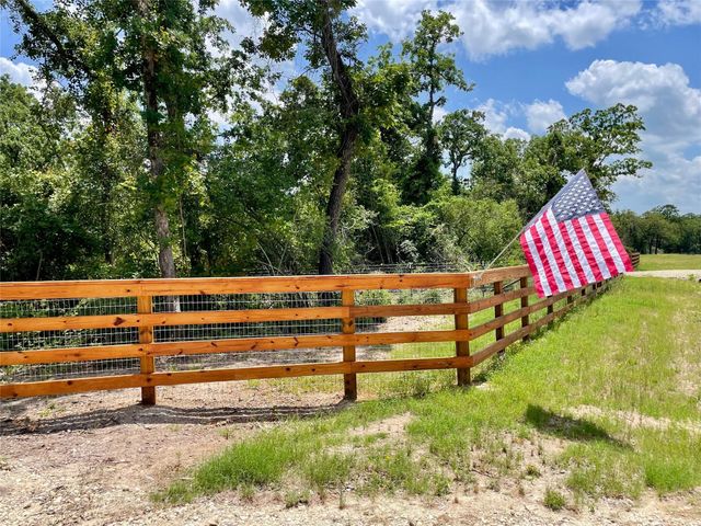 9211 Stetson Drive, Normangee, TX 77871