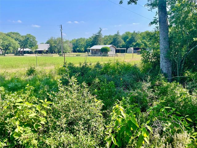 9211 Stetson Drive, Normangee, TX 77871