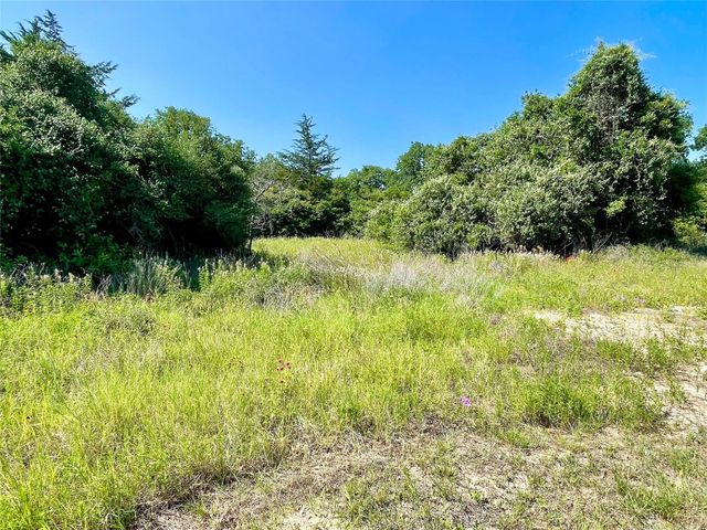 9211 Stetson Drive, Normangee, TX 77871